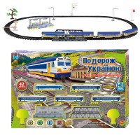 Залізниця 11500 (24) "WToys", ОЗВУЧУВАННЯ УКР. МОВОЮ, 42 деталі, звуки, пісня, озвучені репліки, локомотив, 4 вагони, муляжі оточення