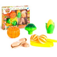 Набір продуктів “Кулінарна фантазія” 22370 (96/2) "WToys", 12 елементів, овочі на липучках, дошка для нарізання, ніж